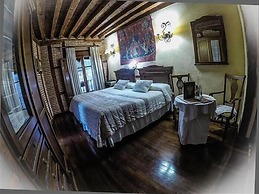 Hospedería Casa De Cisneros