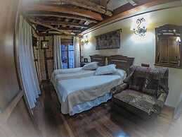 Hospedería Casa De Cisneros