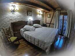 Hospedería Casa De Cisneros