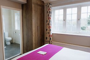 Red Mullions Guest House