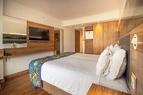 Arena Leme Hotel