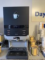 Days Inn by Wyndham Hartsfield Jackson Atlanta Airport West