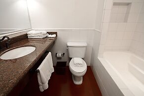 Isla de Flores Hotel