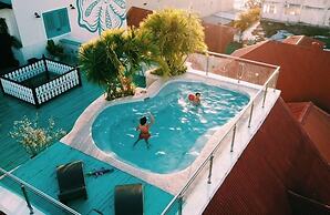 Isla de Flores Hotel