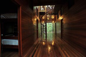 Borneo Natural Sukau Bilit Resort