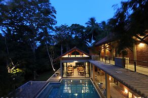 Arika Villa