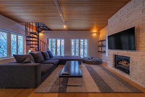 Powdersuites by The Hakuba Collection