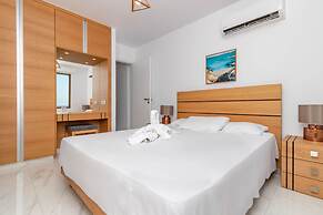 Rododafni Beach Apartments