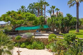 Rododafni Beach Apartments