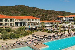 Akrathos Beach Hotel