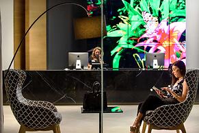 Akrathos Beach Hotel