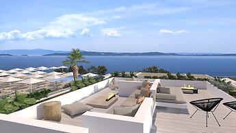 Akrathos Beach Hotel