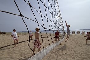 Akrathos Beach Hotel