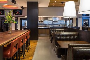 Parkwest Bicycle Casino