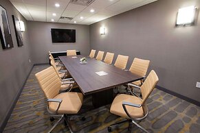 Hampton Inn & Suites Cincinnati / Kenwood