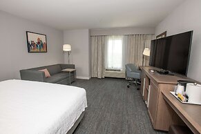 Hampton Inn & Suites Cincinnati / Kenwood