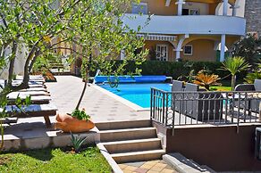 Villa Vanilla with Heated Pool