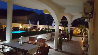 Villa Vanilla with Heated Pool