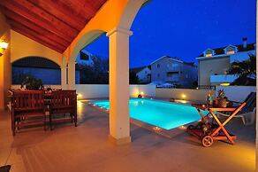 Villa Vanilla with Heated Pool