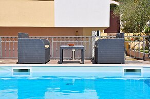 Villa Vanilla with Heated Pool