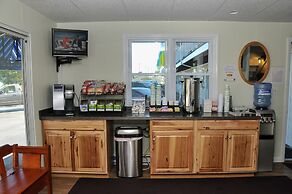 Friendship Oceanfront Suites