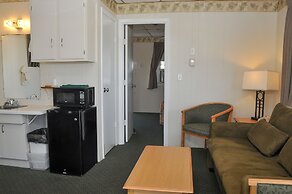 Friendship Oceanfront Suites