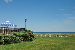 Friendship Oceanfront Suites