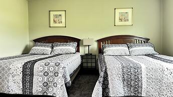 Colonial Valley Motel