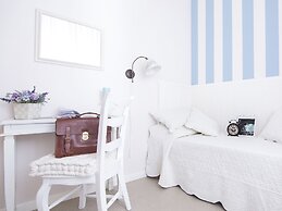 Lungomare Rooms & Charme
