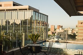 Urbanica The Libertador Hotel