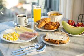 Urbanica The Libertador Hotel