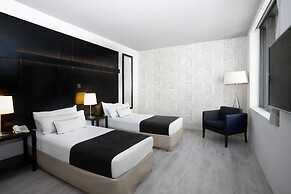 Urbanica The Libertador Hotel