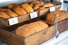 Urbanica The Libertador Hotel