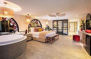 Almar Resort Luxury LGBT Beach Front Experience