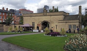 Robin 7 Lodge City Centre