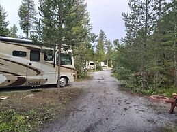 Blue River Cabins Campground & RV Park