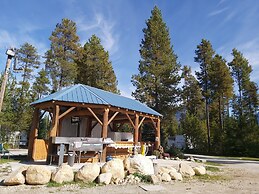 Blue River Cabins Campground & RV Park