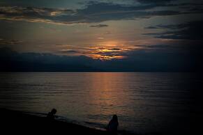 Kelapa Lovina Beach Villas