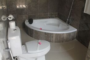 Kelapa Lovina Beach Villas