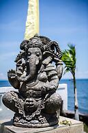 Kelapa Lovina Beach Villas