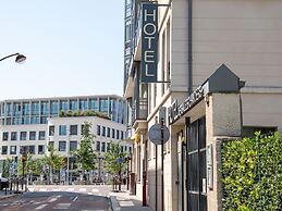 Hôtel Versailles Chantiers