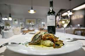 Vale d'Azenha Hotel and Residences