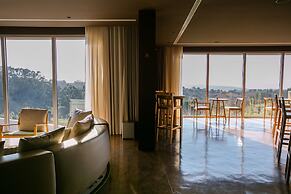 Vale d'Azenha Hotel and Residences
