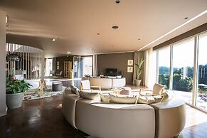 Vale d'Azenha Hotel and Residences