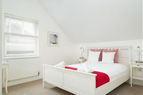 Bath Breaks Apartments