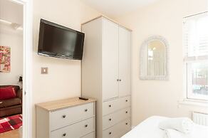 Bath Breaks Apartments