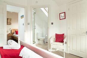 Bath Breaks Apartments