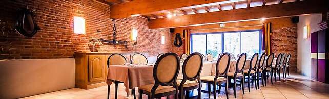 Les Ecuries de la Tour