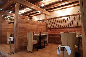 Les Ecuries de la Tour