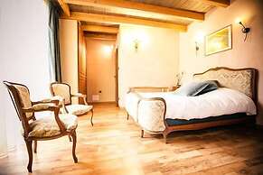 Les Ecuries de la Tour